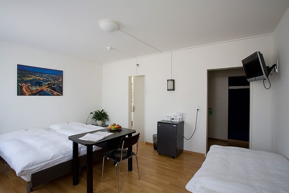 X-Tra Hotel ซูริก ภายนอก รูปภาพ